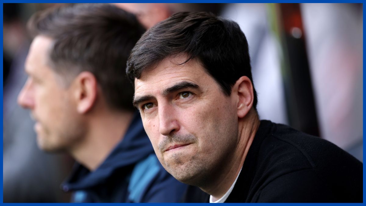 Andoni Iraola working for Bournemouth.