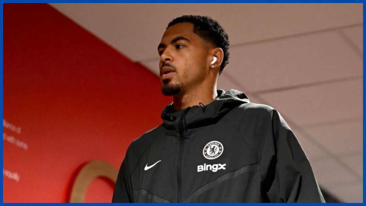 Levi Colwill arrives at Anfield.
